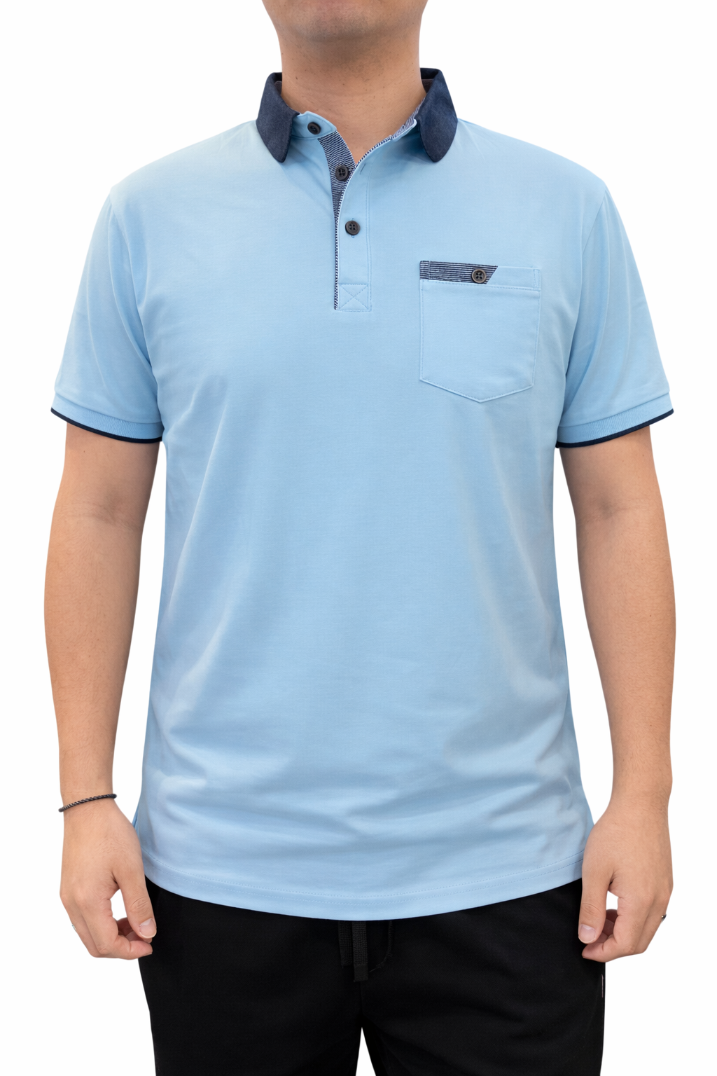 Polo col contraste avec poche