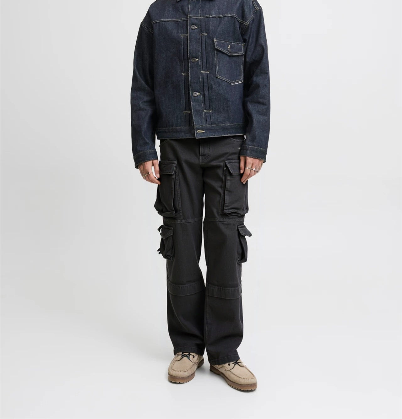 Jean cargo noir multi poches