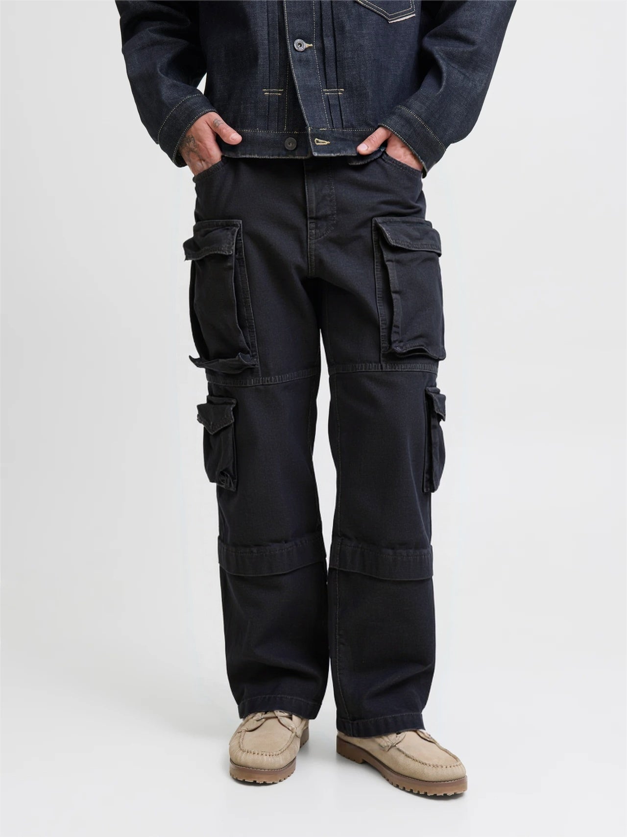 Jean cargo noir multi poches