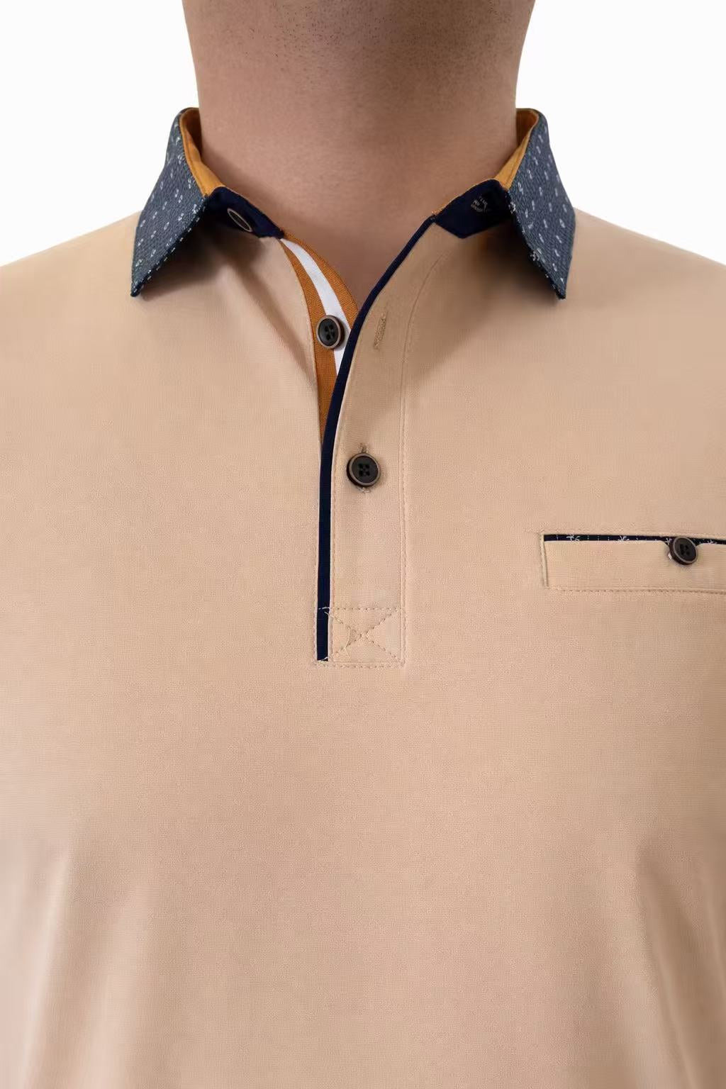 Polo col contraste élégant